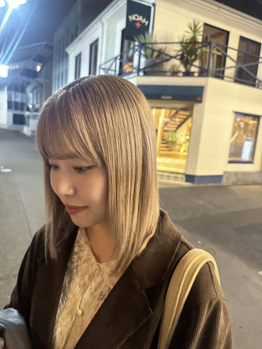 ミディアム カラー ベージュカラー ブリーチ ブロンド ケアブリーチ 透明感カラー カット ヘアカラー 💎透明感カラー特化 💎TAISEIのヘアスタイル