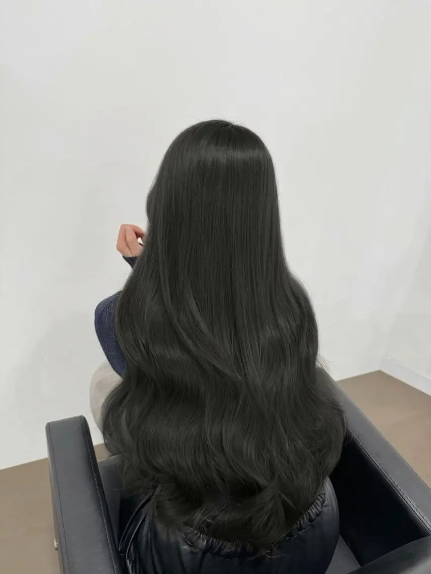 ロング カット ヘアカラー トリートメント オリーブカラー/ 上田優希/透明感のヘアスタイル