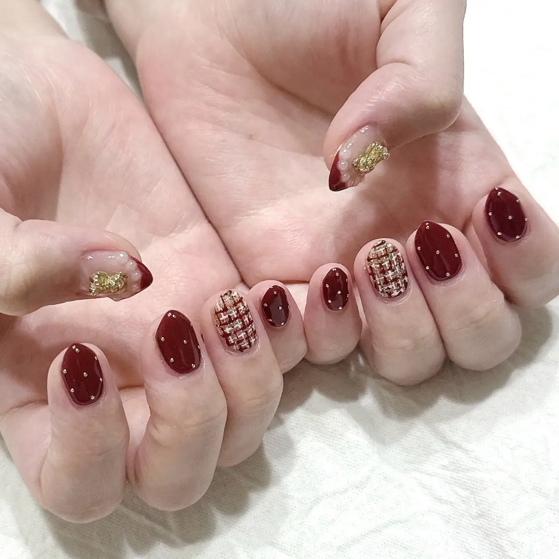 ネイル フレンチネイル ゴールド ハンドネイル peaberry nailのネイルデザイン