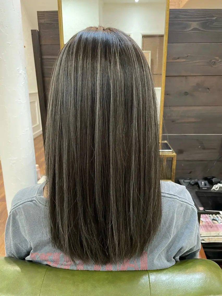 セミロング ヘアカラー 下林 雅明のヘアスタイル