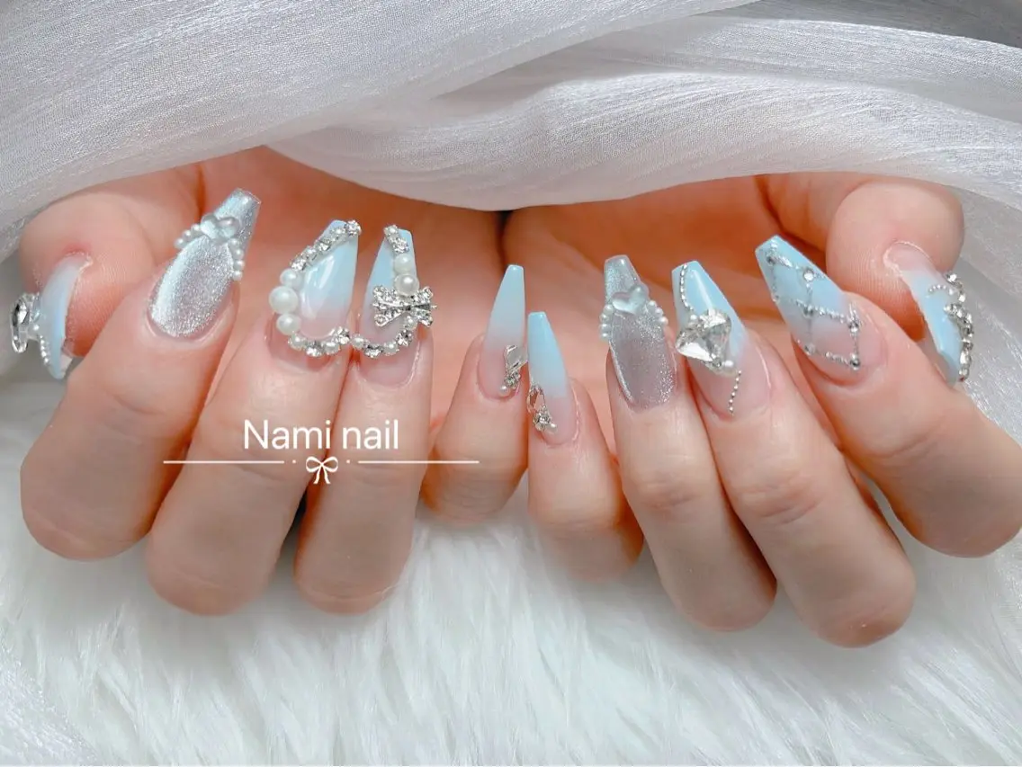 ネイル 長さ出し ガーリー 韓国ネイル ロングネイル 持ち込み Nami nail salonのネイルデザイン
