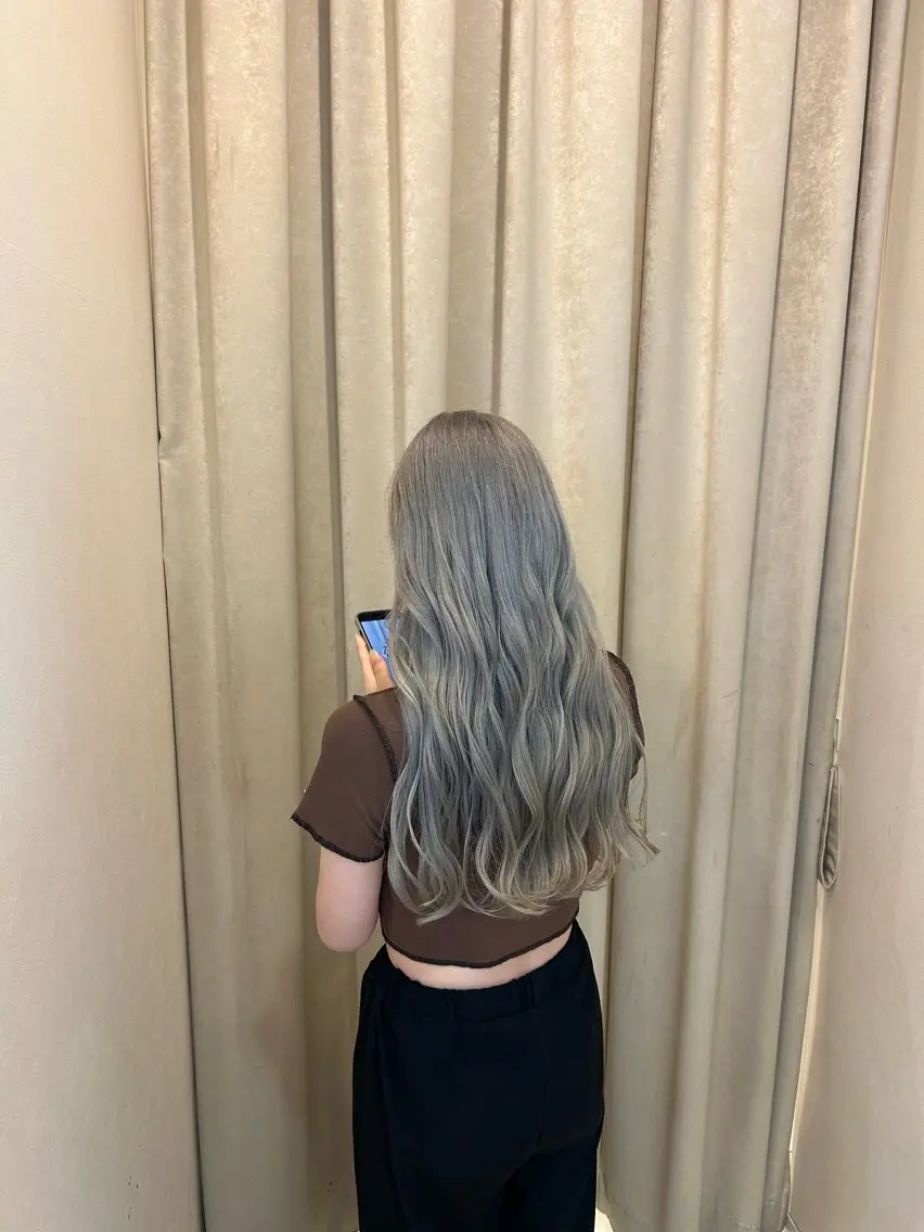 ロング カラー LiTA. nakanoのヘアスタイル