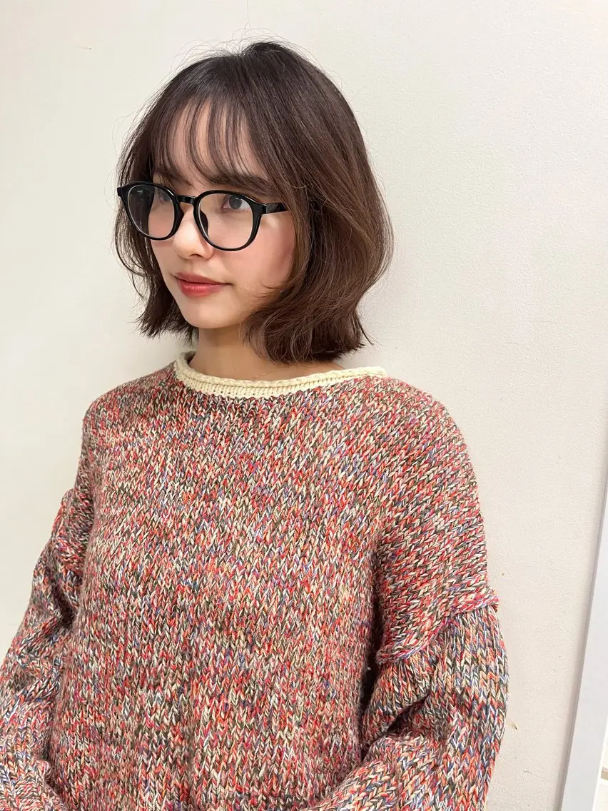 ミディアム カット ヘアカラー yura /レイヤーカットのヘアスタイル