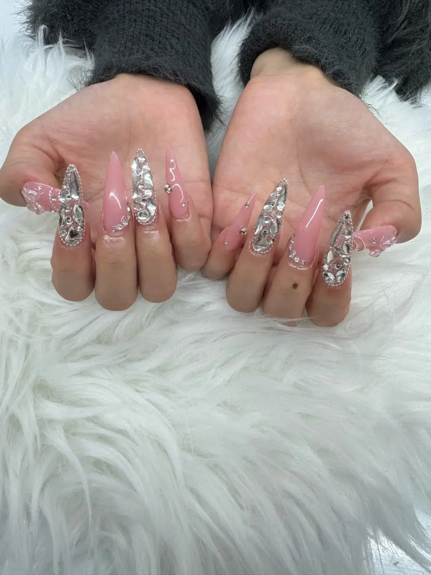 ネイル LuCie Nailのネイルデザイン