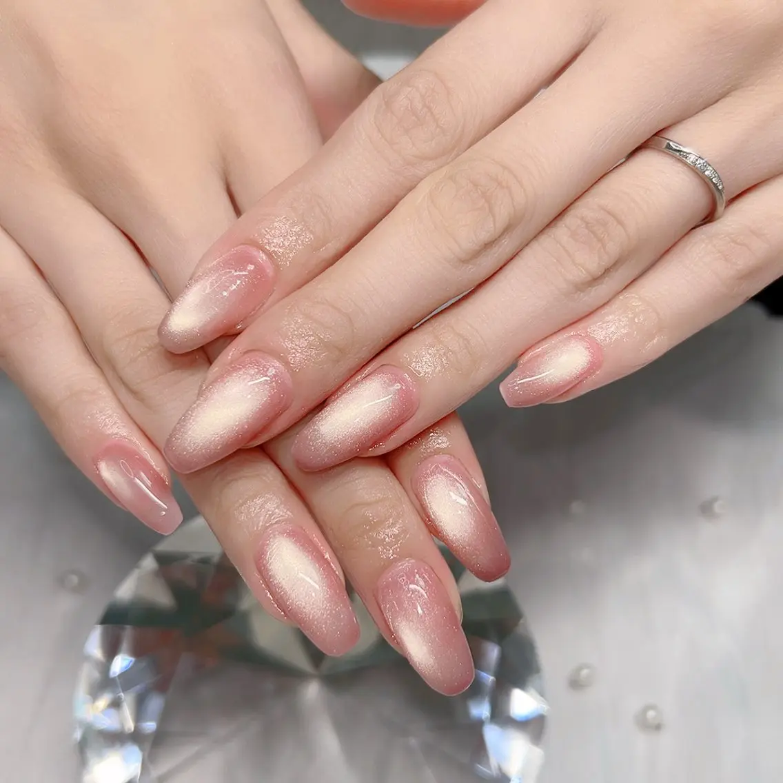 ネイル アートネイル フラワーネイル キラキラネイル ラメ(グリッター) マグネットネイル ハンドネイル Cute Tips nailのネイルデザイン