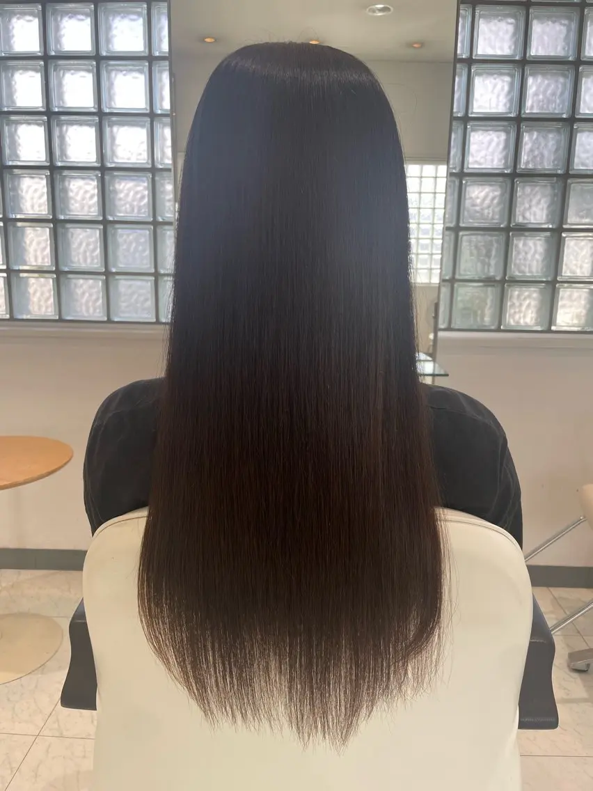 ロング 佐々木 麻衣のヘアスタイル