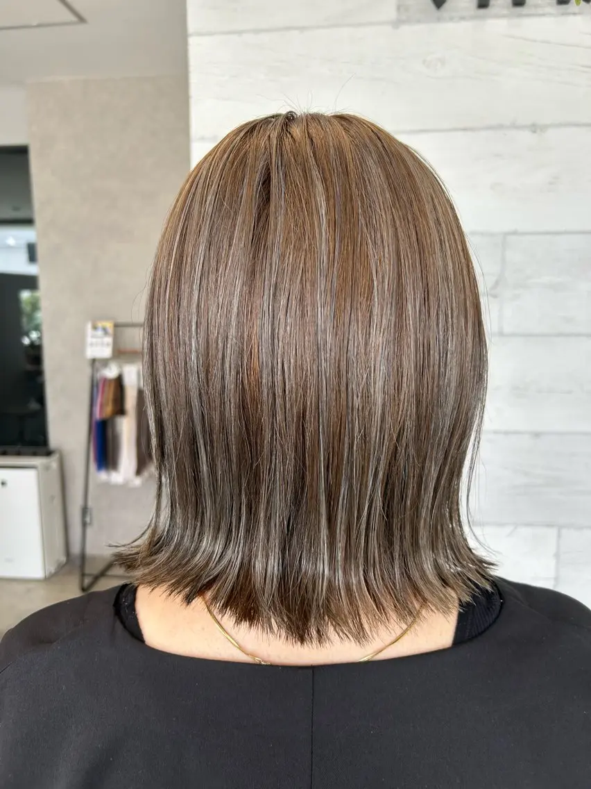 ミディアム カット ヘアカラー トリートメント 宮原 佳奈のヘアスタイル