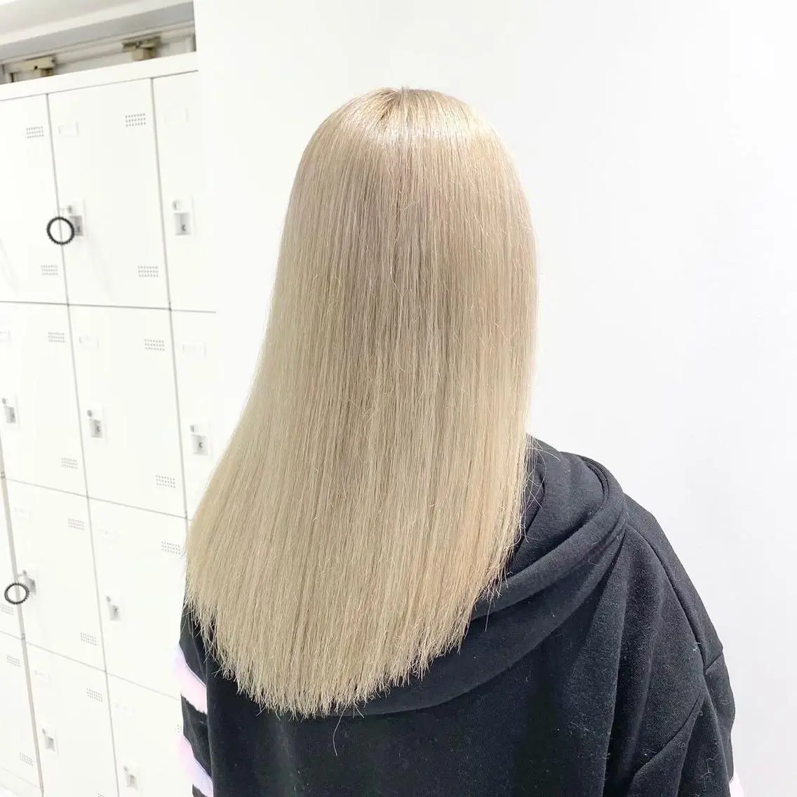 セミロング カラー 韓流トレンドヘア 🎀RINAKO🎀のヘアスタイル