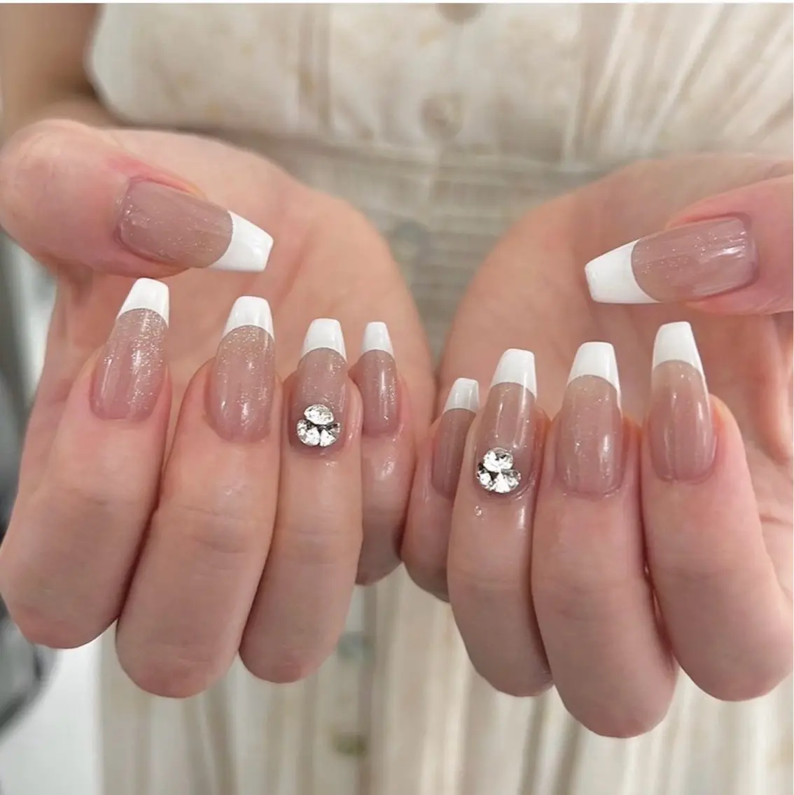 ネイル アートネイル グラデーション キラキラネイル ニュアンスネイル オフィスネイル Jenn Nail Salonのネイルデザイン