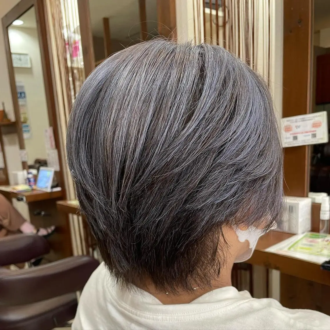 ショート カラー ハイライトカラー インナーカラー ハイライト 髪質改善 縮毛矯正 justbeauty CiNQのヘアスタイル