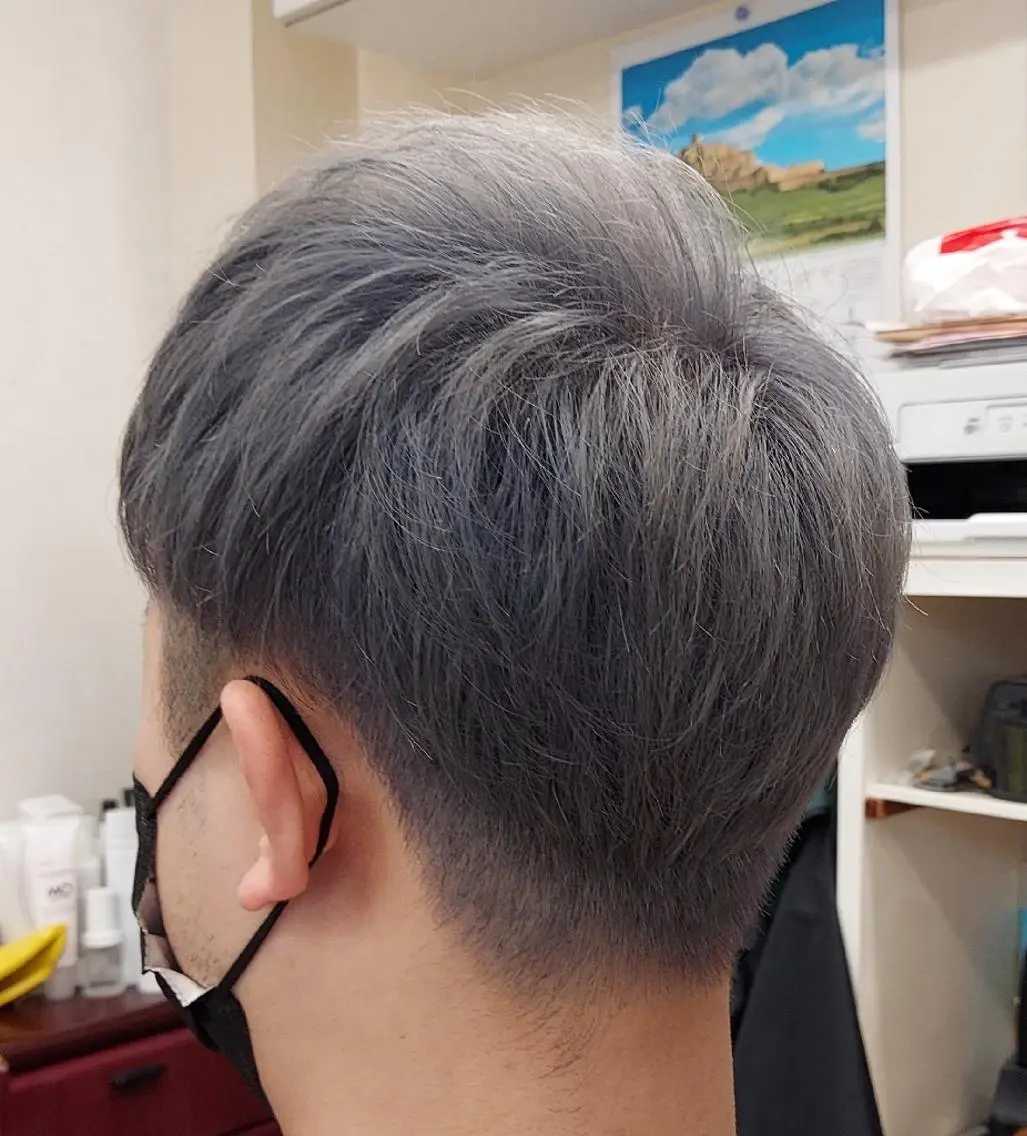 【ダブルカラー】メンズカット(シャンプー・シェービング込)+ブリーチ+カラーの写真