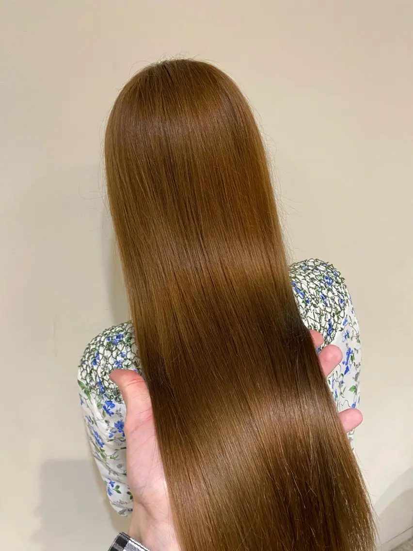 セミロング カラー セミロングパーマ アッシュ アッシュブラウン バレイヤージュ ベージュカラー カット ヘアカラー トリートメント 髪質改善カラー韓国風 レイヤーtudaのヘアスタイル