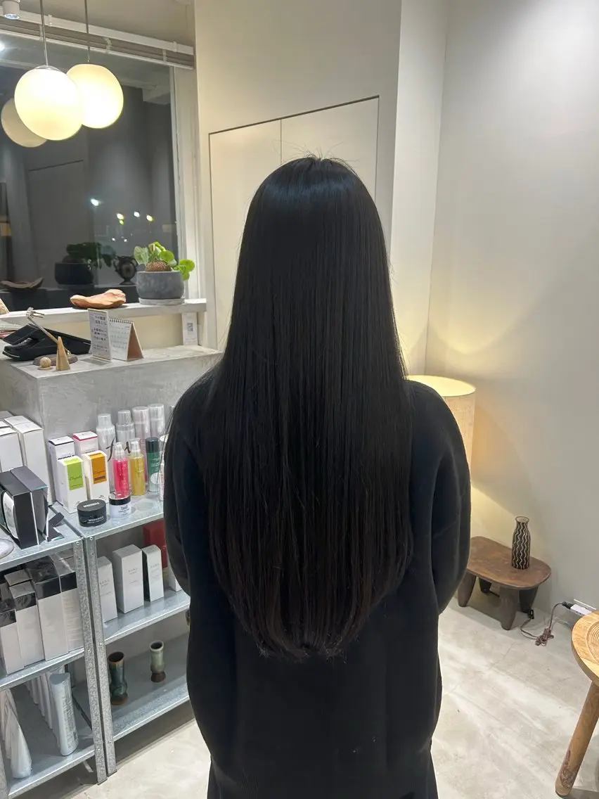 ロング ヘアカラー 篠原 若奈のヘアスタイル