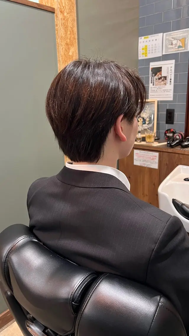 ミディアム 荻沼 快のヘアスタイル