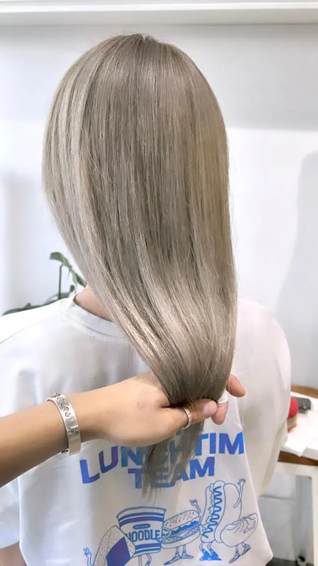 💗男女OK💗透明感デザインカラー💕ダブルカラー✨インナーカラー✨ハイライト✨グラデーション✨髪質改善tr追加可能！の写真
