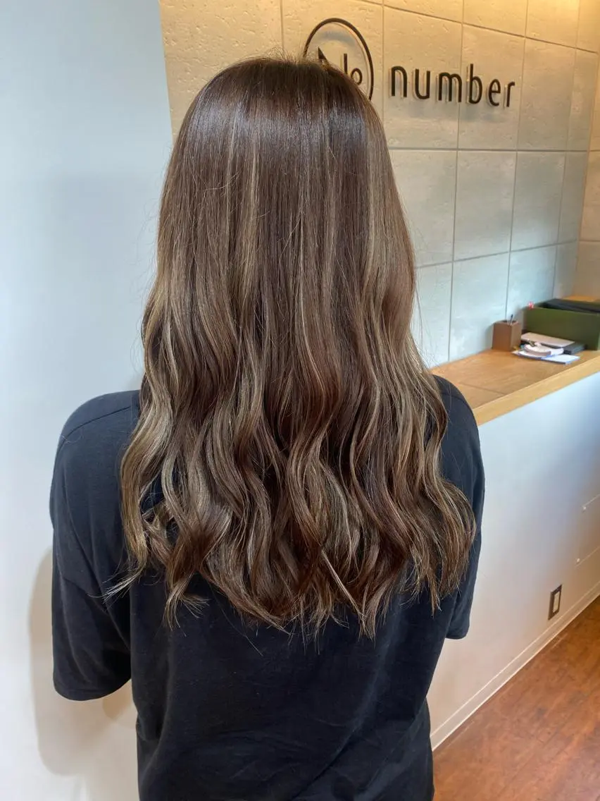 🌟カット+シークレットハイライト+全体カラー🌟の写真