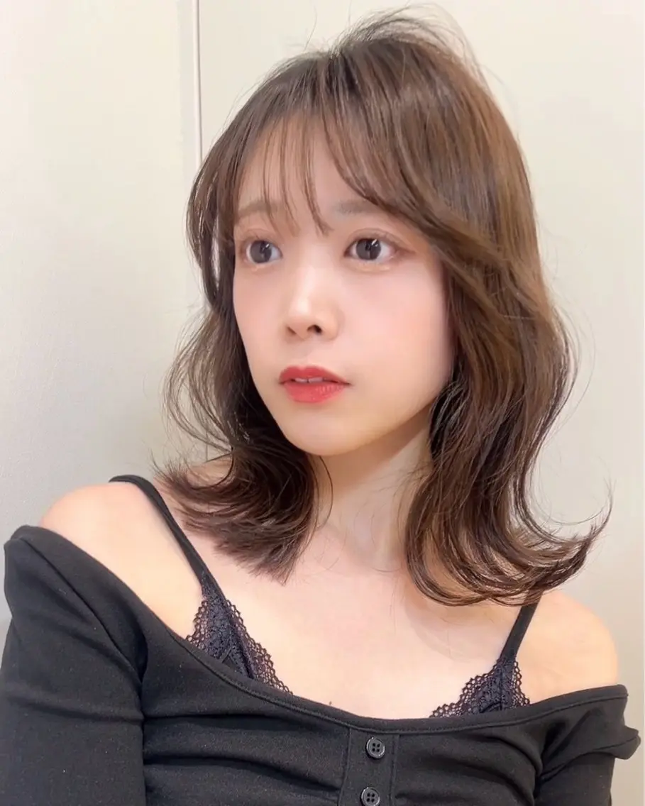 ミディアム カラー ヘアアレンジ カット ヘアカラー トリートメント fumika🎀 ベージュのヘアスタイル