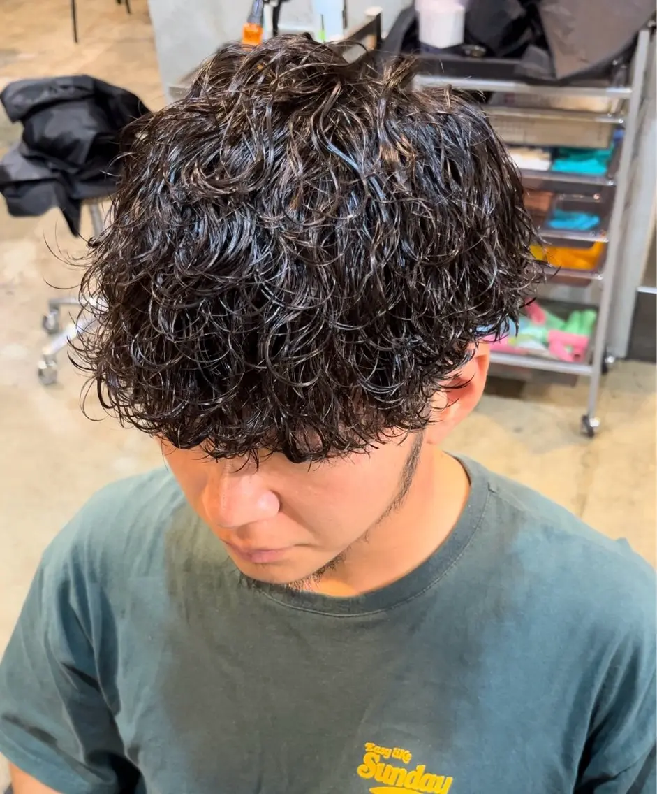 パーマ メンズ マッシュ メンズパーマ 刈り上げ 波巻きパーマ スパイラルパーマ 🌀rooomen 各務原/龍之介のヘアスタイル