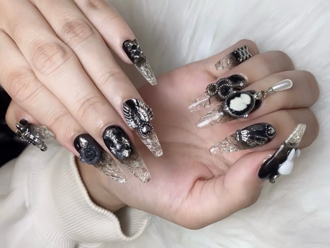 ネイル フットネイル ジェルネイル 韓国ネイル マグネットネイル 持ち込み ハンドネイル Huyn Nail Shinjyukuのネイルデザイン