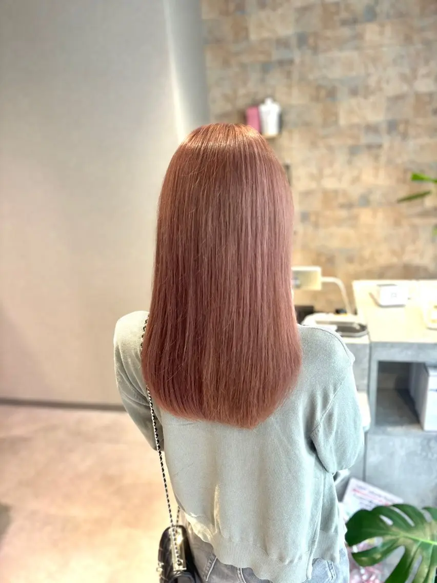 セミロング カラー 加藤 藍のヘアスタイル