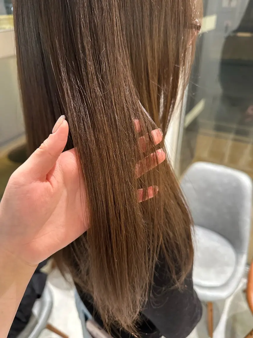 セミロング カラー ベージュカラー ヘアカラー 小澤 真帆のヘアスタイル