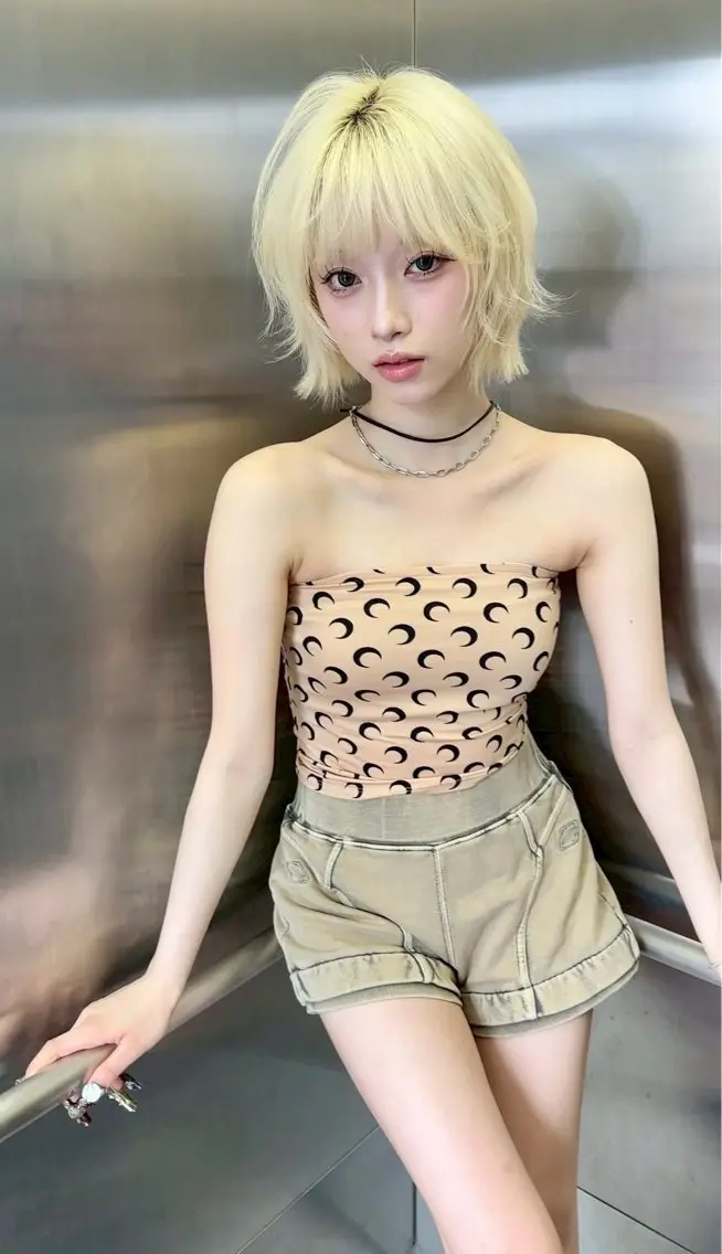 ショート カラー カット ヘアカラー トリートメント Lond Le'a /ハイトーンカラーのヘアスタイル