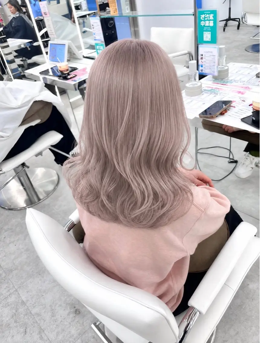ロング カラー ベージュカラー ホワイトベージュ ハイトーン/レイヤー 🇰🇷RYUKIのヘアスタイル