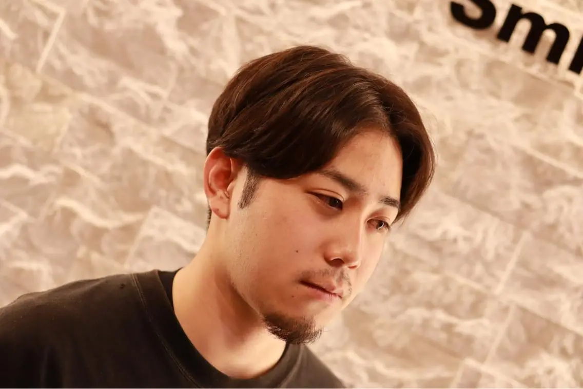 ショート カラー メンズ センターパート 福留 叶太のヘアスタイル