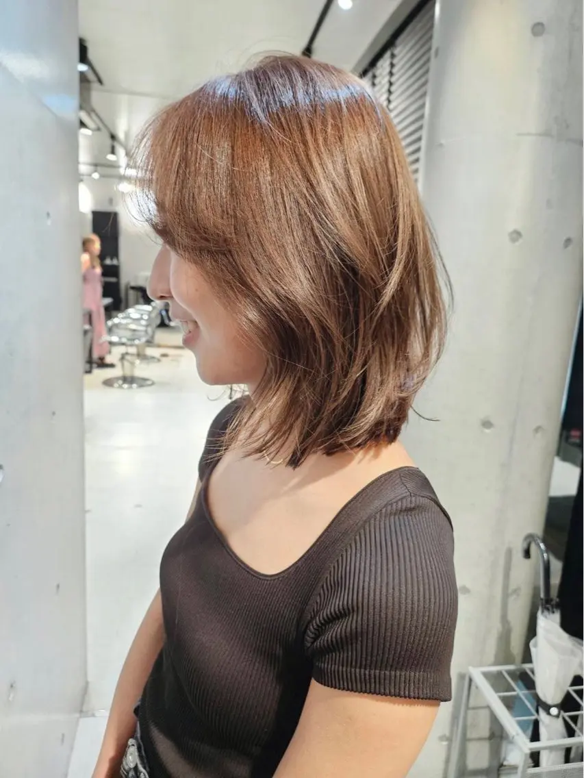 ミディアム カラー パーマ ミディアムレイヤー レイヤーカット カット ヘアカラー トリートメント 【銀座】艶髪/上品な カラー特化/涼/駅近のヘアスタイル