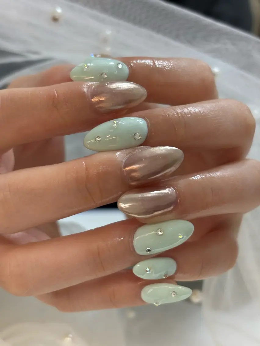 ネイル ハンドネイル フットネイル ✴︎ Delightのネイルデザイン