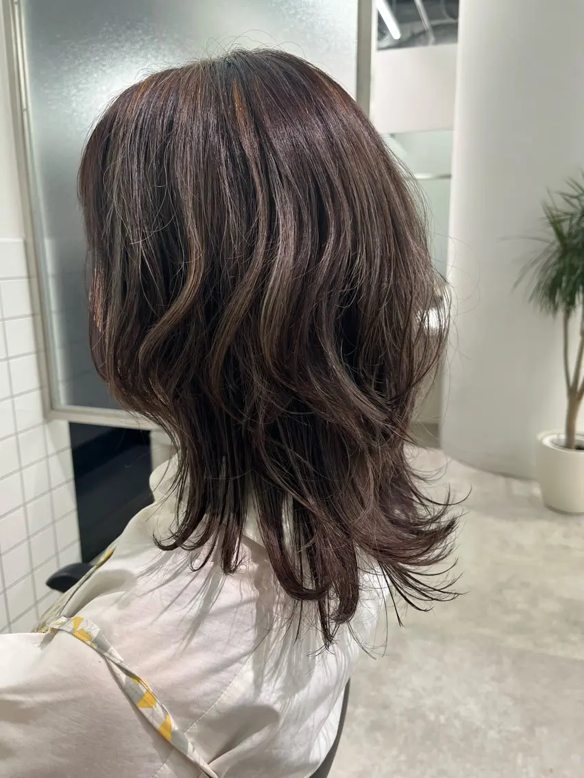 ミディアム カラー ハイライトカラー ハイライト カット 梅田茶屋町ヘッドスパ ＆艶カラー　りほのヘアスタイル