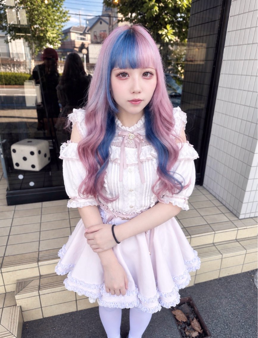 ロング タカツド ユウキのヘアスタイル