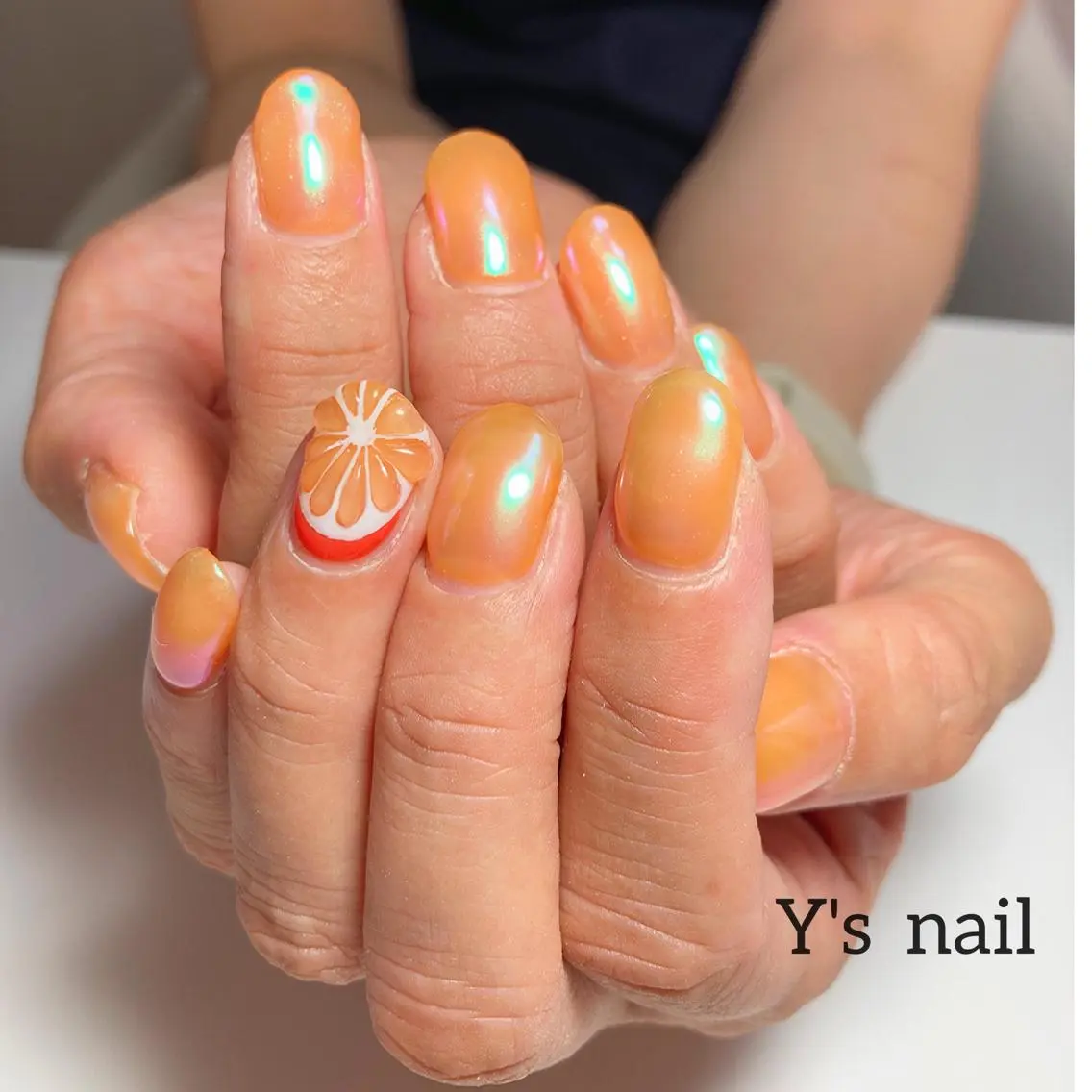 ネイル オレンジ 手書きが得意🖌️ Y’s  nailのネイルデザイン