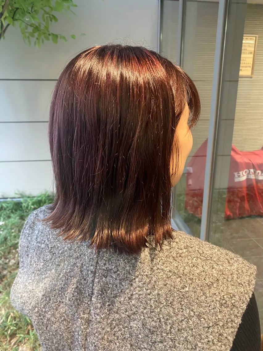 ミディアム 山浦 貴恵のヘアスタイル