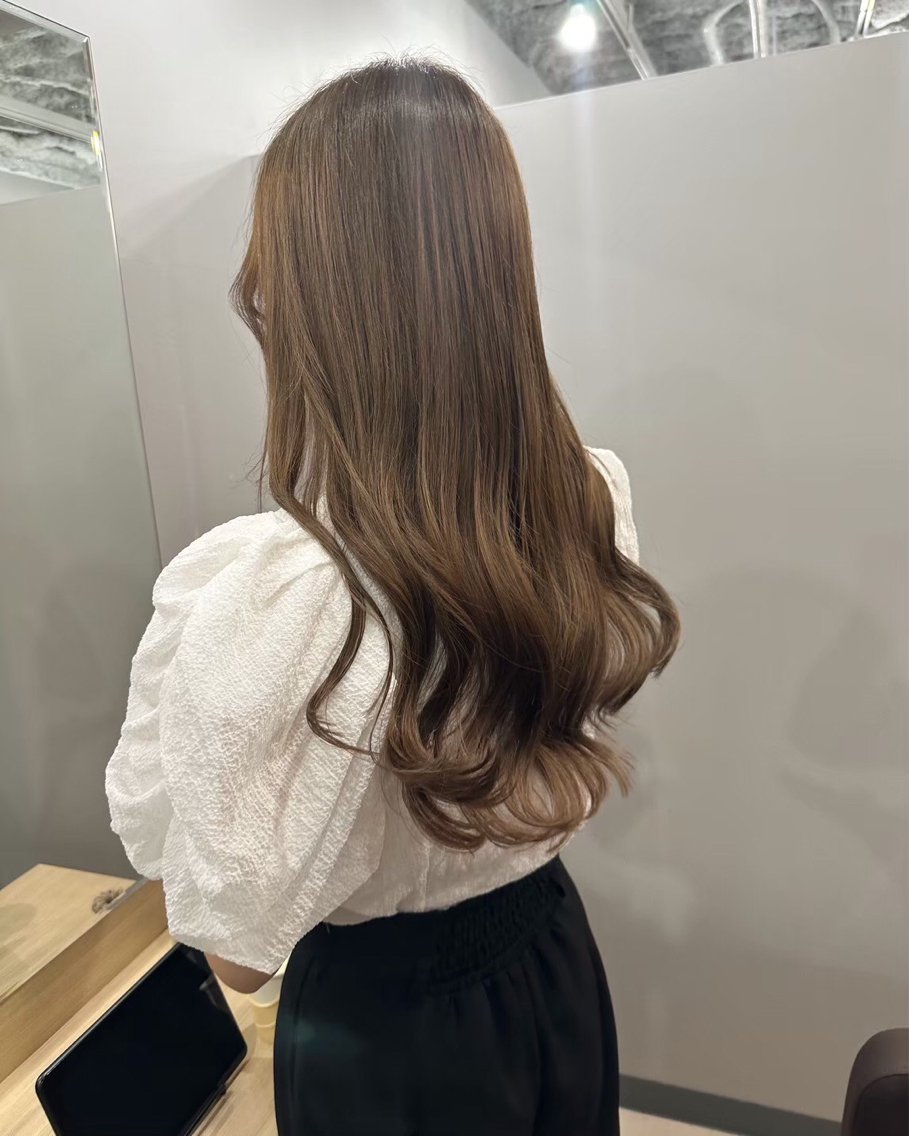 ミディアム カラー カット ヘアカラー トリートメント attrait 塚口店のヘアスタイル