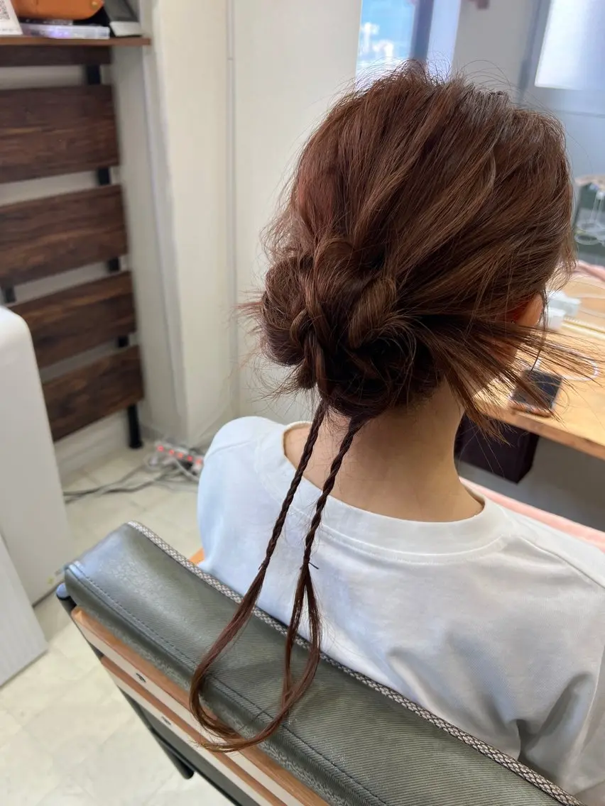 ロング ヘアアレンジ 三つ編み 山室 敬義のヘアスタイル