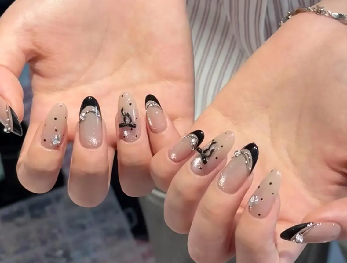 ネイル ハンドネイル ハンドケア 🍑 momo_nailのネイルデザイン