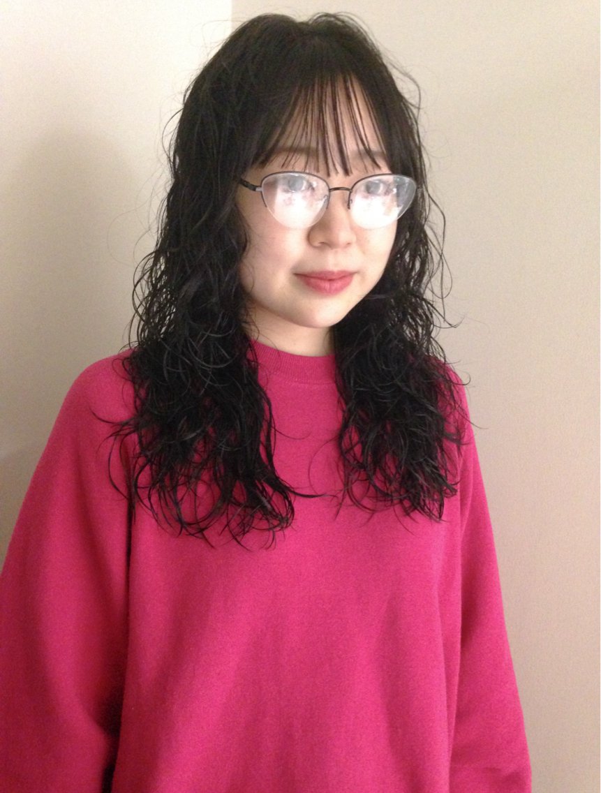 ロング パーマ パーマ まや/レイヤーパーマ 透明感、暖色カラーのヘアスタイル