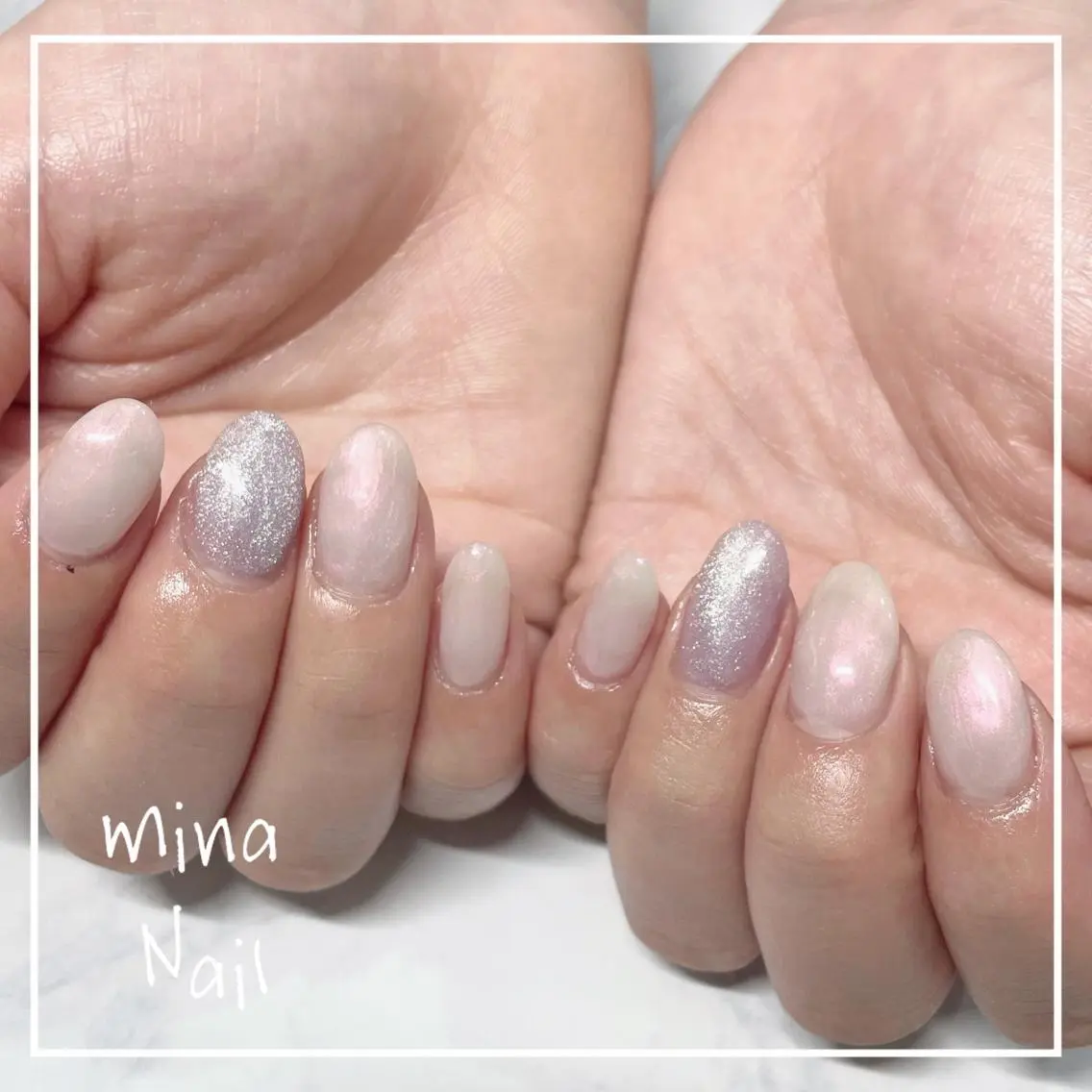 ネイル オーロラネイル マグネットネイル ホワイト mina Nailのネイルデザイン