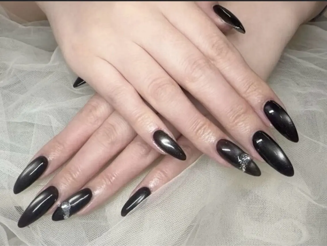 ネイル more glamのネイルデザイン