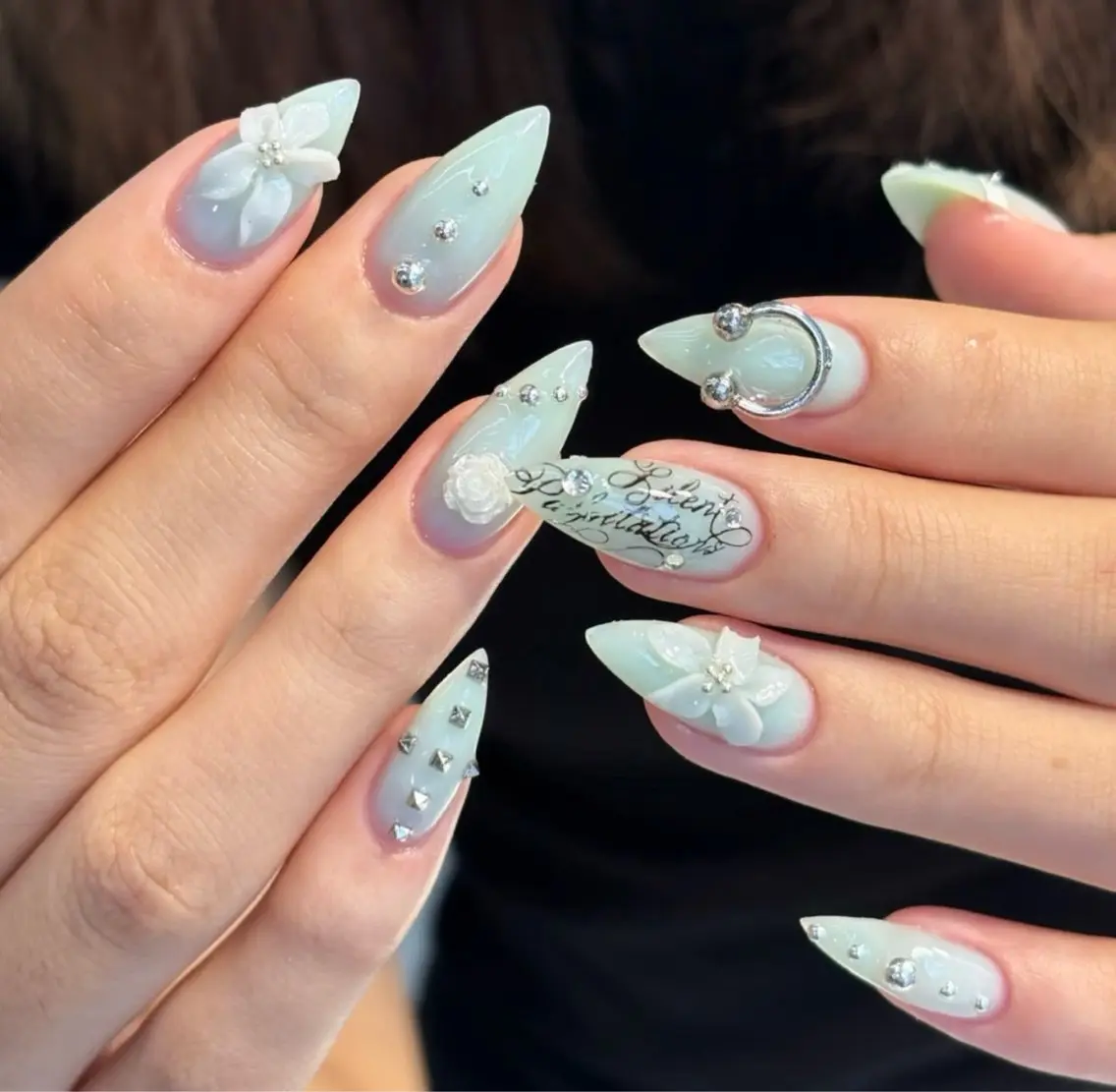 ネイル ハンドネイル Pure&Rich Nailのネイルデザイン