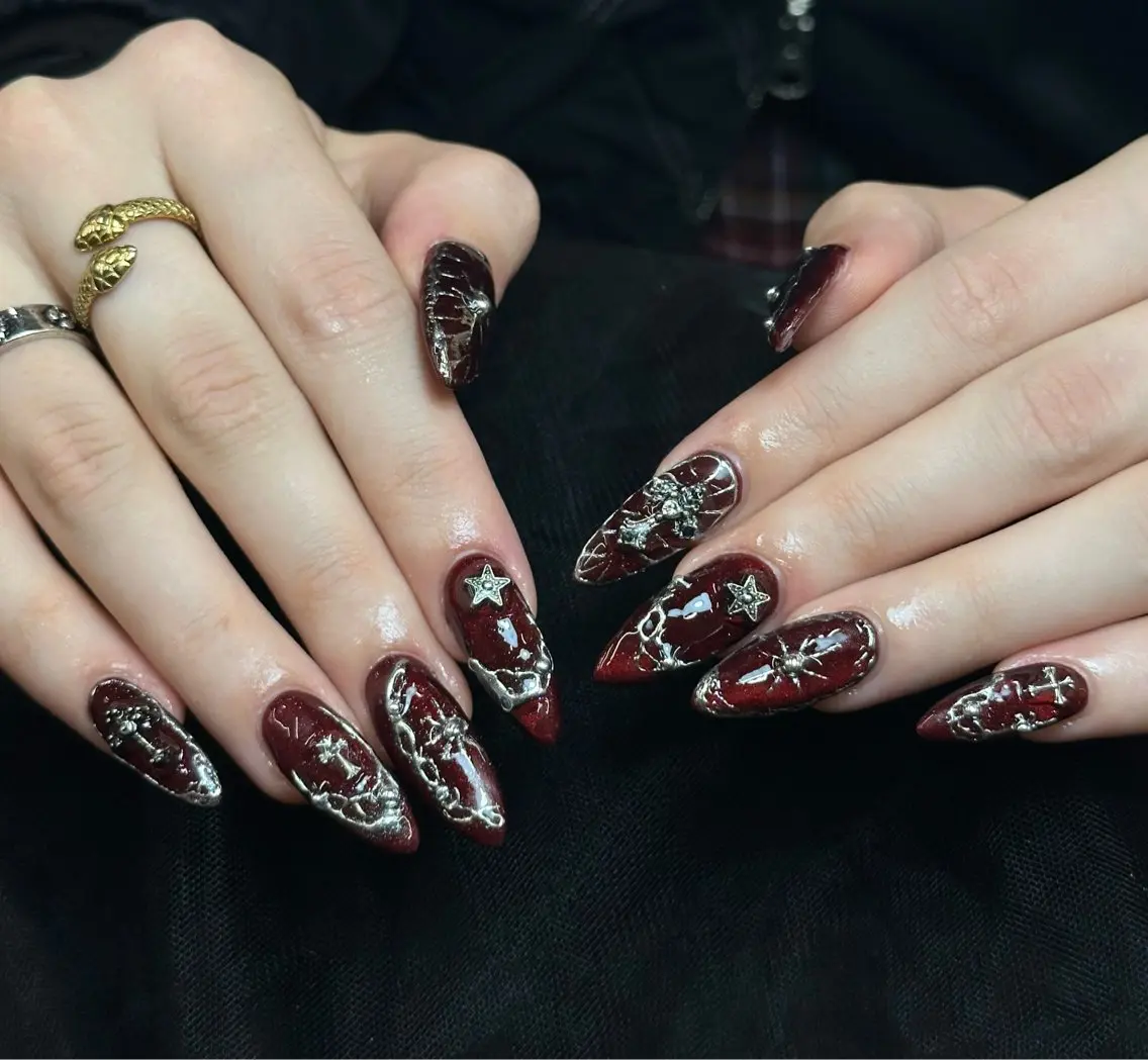 ネイル Iconic Nailのネイルデザイン