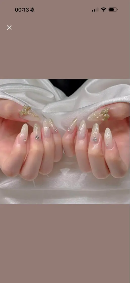 ネイル オーロラネイル ブルー チークネイル フットネイル フレンチネイル ハンドネイル GIN NAILのネイルデザイン
