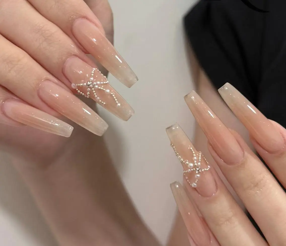 ネイル ハンドネイル エリ🫧 nail池袋東口のネイルデザイン