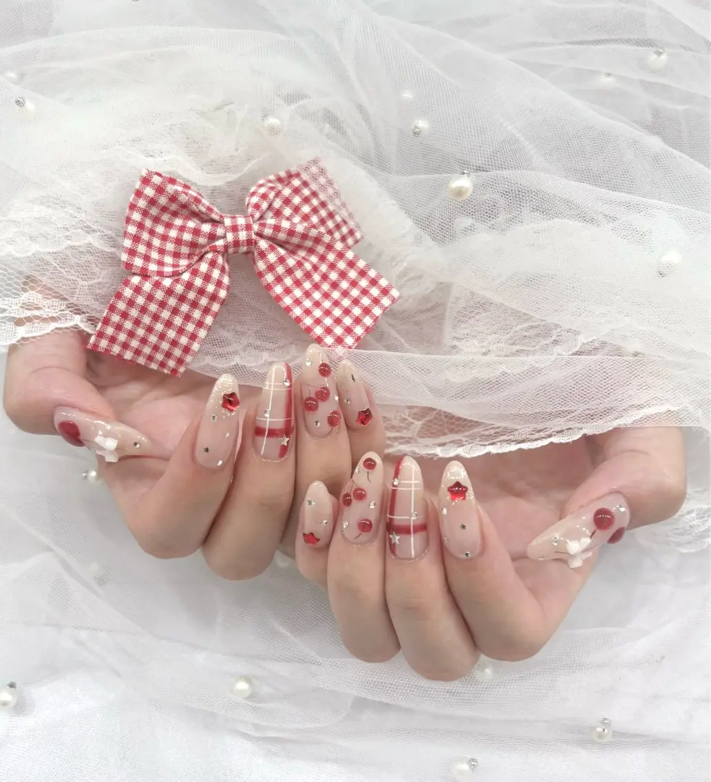 ネイル 🎀ナナミ/ガーリー /オタク🎀のネイルデザイン