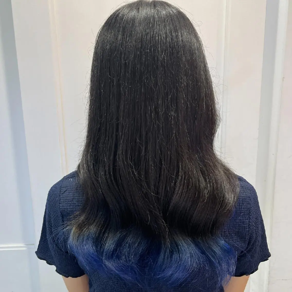 ロング カラー ブリーチ 亀田 幸美のヘアスタイル