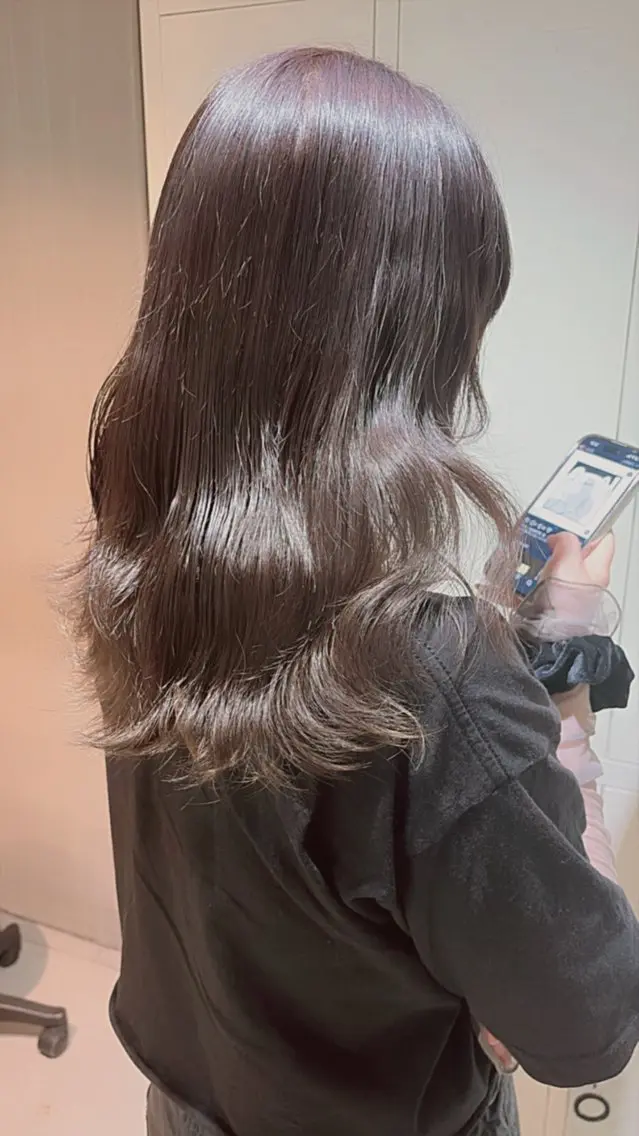 セミロング カラー 中下 優光のヘアスタイル