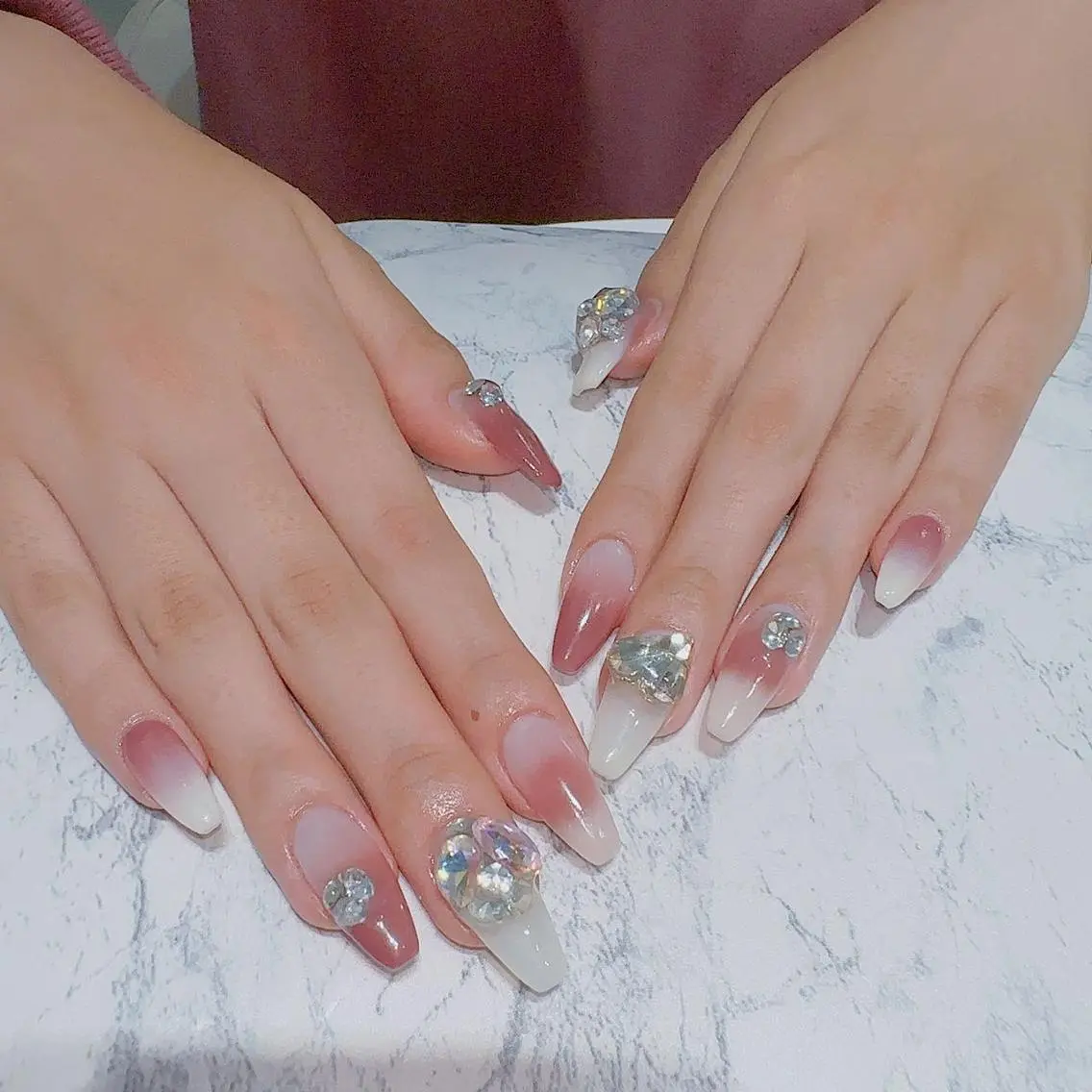ネイル ネイルチップ Queen‘s なんのネイルデザイン