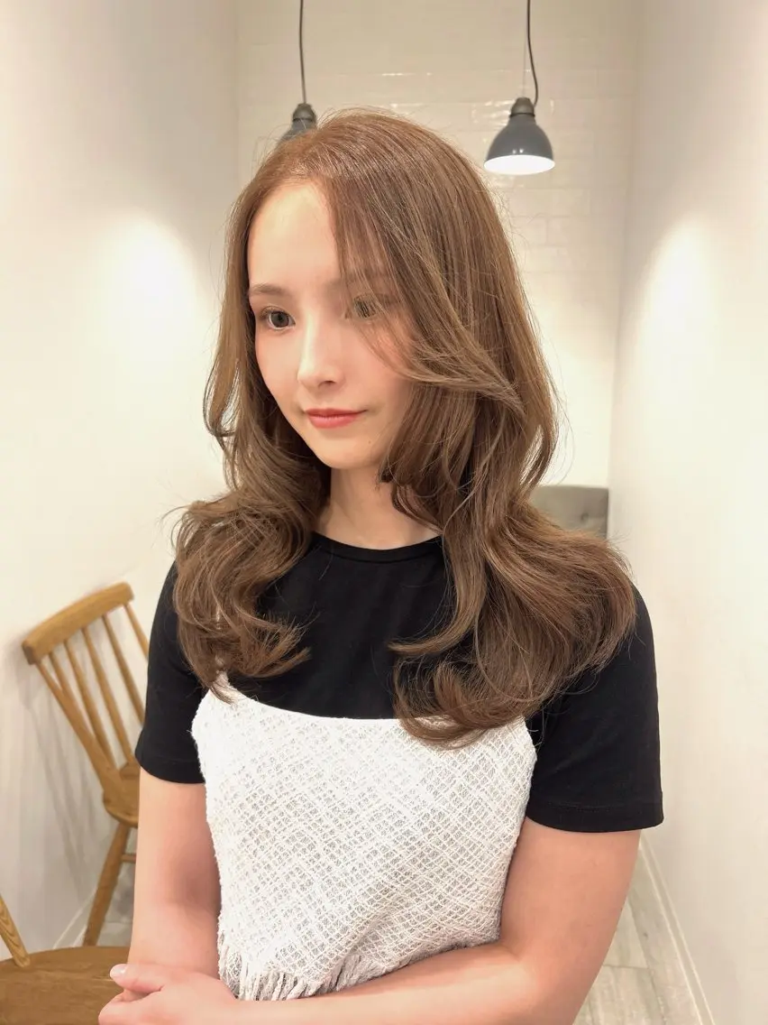 ロング カラー ベージュカラー カット ヘアカラー トリートメント レイヤーカット/長岡 グレージュ/マユ🎀のヘアスタイル