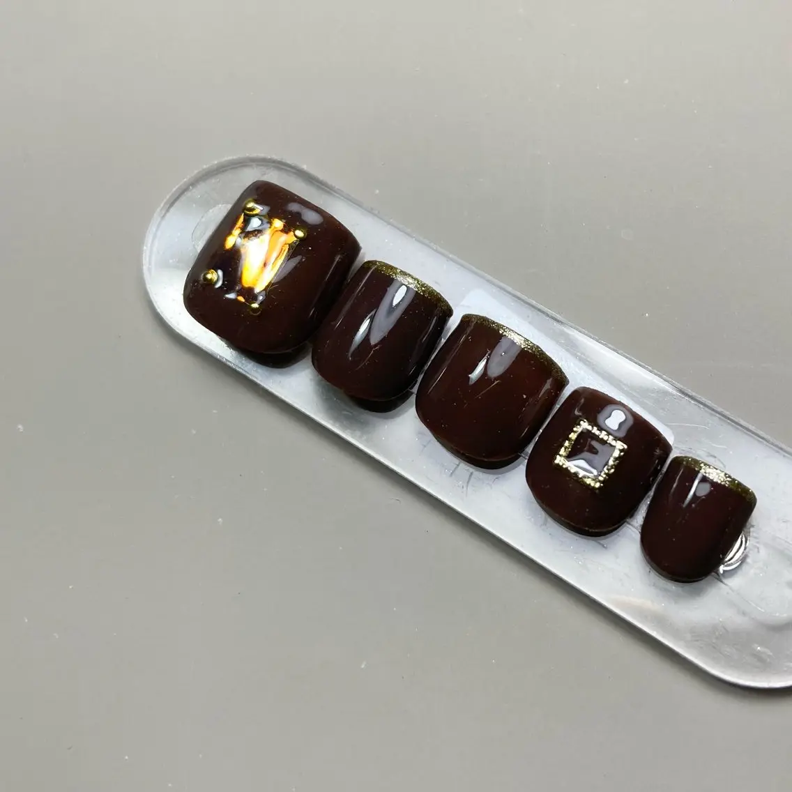 ネイル フットネイル Legit nail salonのネイルデザイン